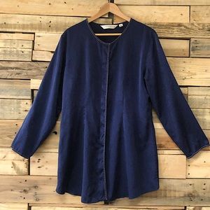 VICTORIA’S SECRET velvet trimmed sleep shirt, L